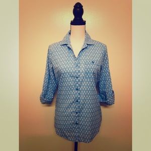 Button down shirt with 3/4 roll tab sleeves
